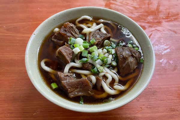 Fuhong Beef Noodles (富宏牛肉麵), Taipei