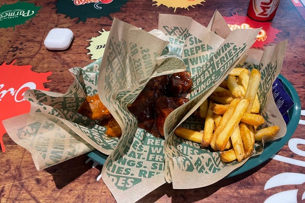 Wingstop Cibeles, Cuauhtémoc